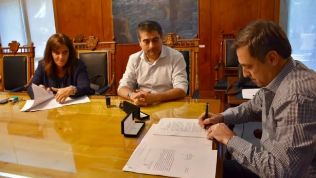 La Municipalidad de Córdoba y la Secretaría de Niñez, Adolescencia y Familia de Nación firmaron convenio