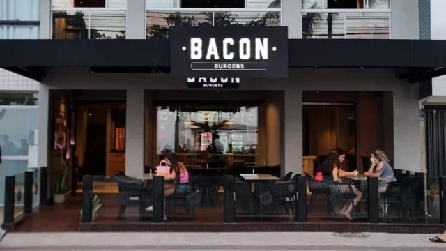 La firma nacional Bacon Burgers se expande al Brasil y apunta a Bolivia