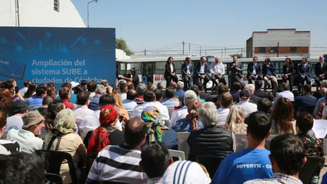 Massa y Giuliano ampliarán el sistema SUBE en Córdoba beneficiando a más de 2 millones de personas
