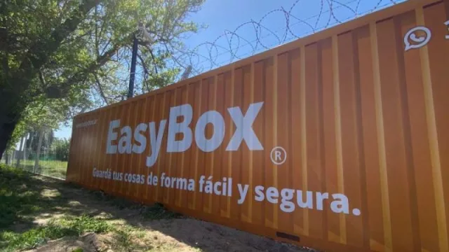 Las cosas que no te entran en tu casa… ¡afuera! (Easybox alquila containers para guardado desde $ 45.000 mensuales)