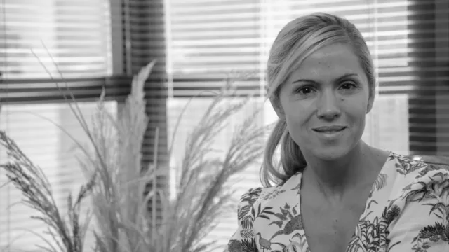 María Sol Martínez, - Gerente de Marketing