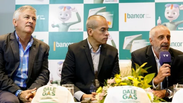 Llega el gas a Mina Clavero: Bancor presentó su financiamiento en el interior (luego en Canals)