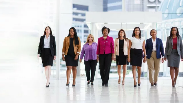 En contra y a favor del paro de mujeres del 8 de marzo