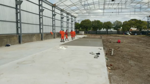 Pisos industriales para la planta de Pauny. 