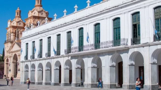 Se recuperó la fachada del Cabildo de Córdoba