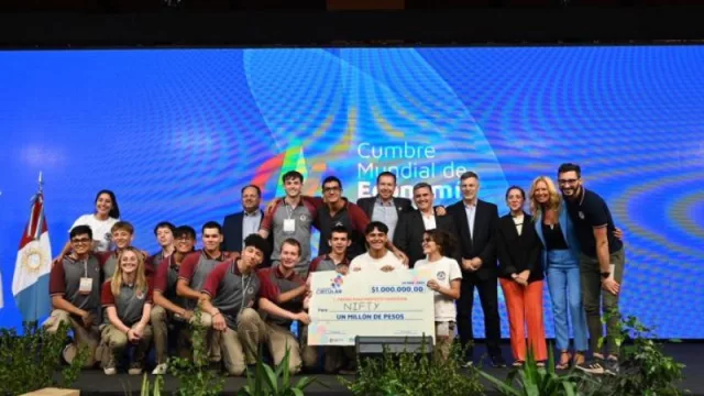 Cumbre de Economía Circular: la Incubadora Circular premio con un millón de pesos al proyecto sustentable de alumnos de La Falda