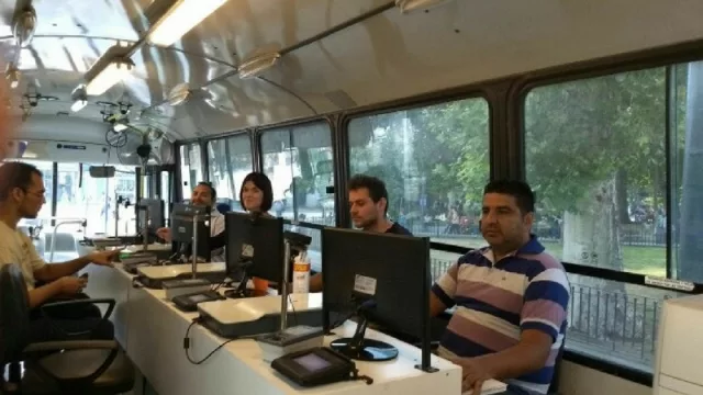 El Registro Civil Móvil en la Plaza San Martín