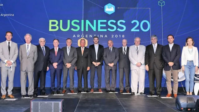 Los empresarios argentinos junto a los encargados de organizar el B20, el capítulo de negocios del G20.