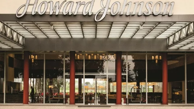 Howard Johnson tuvo un finde XXL a plena ocupación (empieza a desarrollar la cadena Days Inn)