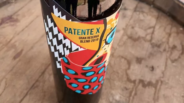 Patente X: elevando el vino cordobés a la cima internacional desde Colonia Caroya