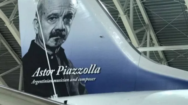 Son raros los noruegos: tendrán parado un avión listo para volar por 6 meses (US$ 2 millones de costo)
