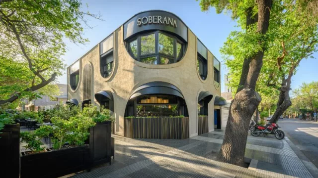 Diseño cordobés detrás de la Guía Michelin (cómo es Soberana, el restó mendocino con el sello de Estudio Montevideo)