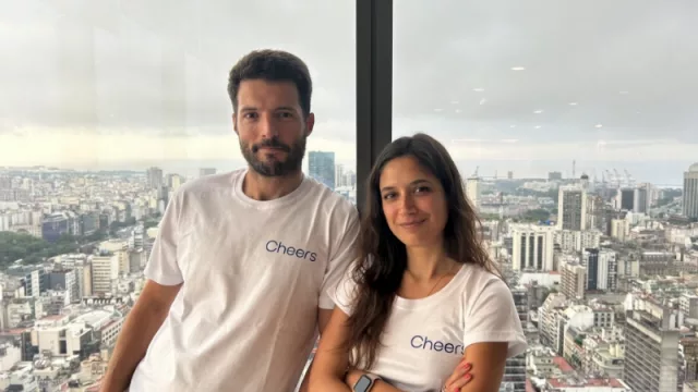Cheers Contracts, la startup fundada por una cordobesa que acaba de hacer escala en Argentina (tu contrato en 3 minutos)