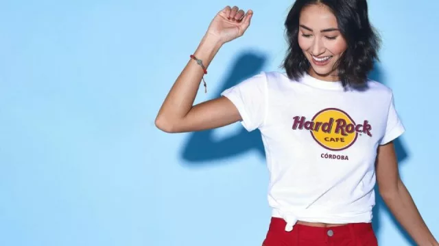 Hoy inaugura el primer Hard Rock Café de la provincia (más café y más rock al Taravella)