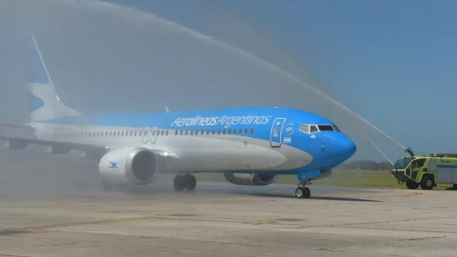 Llegó el segundo Boeing 737 Max 8 de Aerolíneas Argentinas (más alcance, menos consumo)