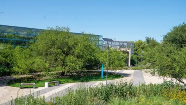 La “Plaza Central” que es centro y corazón del nuevo Polo Ambiental Rubén Américo Martí