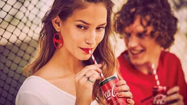 Todas las etiquetas de Coca-Cola serán rojas (pero…)