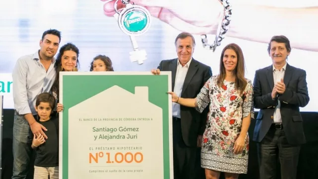 Bancor entregó su crédito hipotecario N° 1.000 y espera colocar 2.000 en 2018 (entérate cómo)
