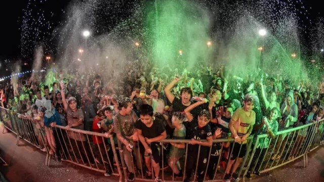 Vuelven los carnavales sustentables de Despeñaderos (cantan, bailan pero también miden el dióxido de carbono)