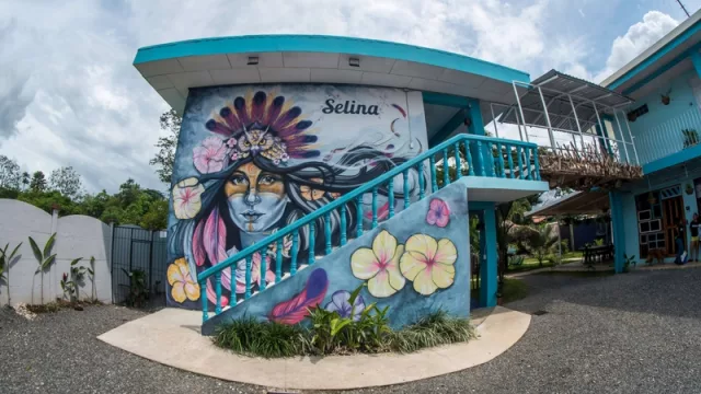 Cada Selina tiene una ambientación diferente.