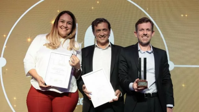 Celeste Santiago (Grido), Gerardo Bertone (Arcor) y Juan Pablo Mon (Naranja), recibieron los galardones.