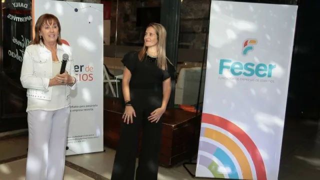 Liliana Borgna, junto a Cecilia Lorenzón, destacó la labor social del cluster