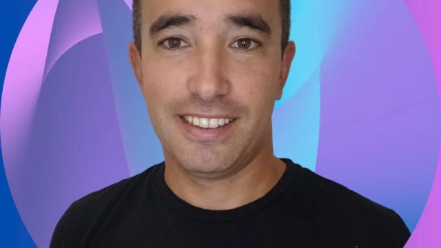 Lucas Botta, el influencer de la Historia: un podcast de 150 episodios y más de 110.000 seguidores (6 marcas que lo acompañan y fichó para Planeta)