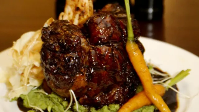 Chefs de Azafrán ganaron con su plato en el Casalta Cocina (participaron 90 institutos)