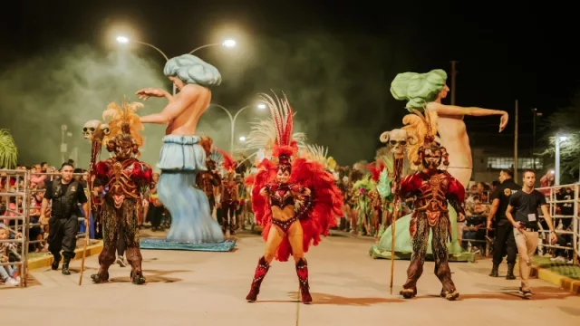 Febrero es carnaval en la región de Ansenuza (del 3 al 24 a puro festejo)