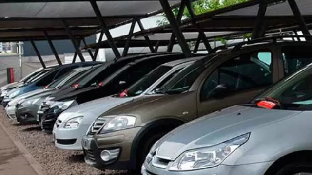 El mercado del usado sigue aventajando al 0Km: 3,6 de segunda mano por cada auto nuevo (ambos segmentos caen)