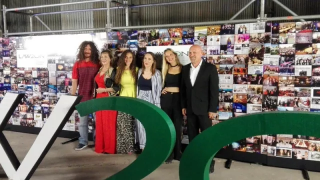 Lawson: 20 años de comunicación