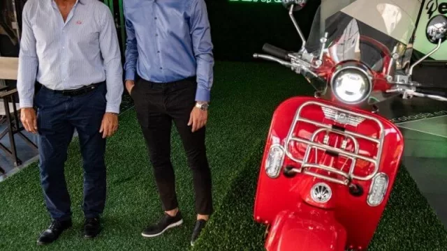 Motos y monopatines eléctricos: desembarcó en Córdoba Ecosacur, la primera concesionaria oficial de Sunra (los autos llegarán en 2022)