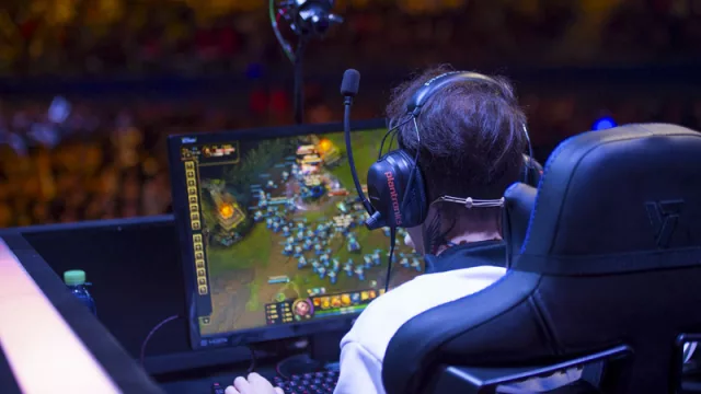 Las empresas empiezan a poner sus fichas en los eSports (un negocio de US$370.000 M)