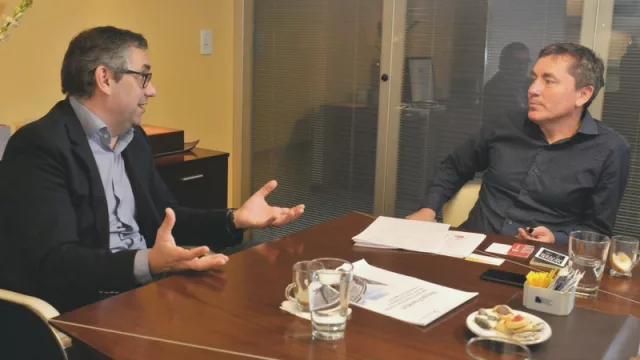 El 98% de los ingresos de una feria vienen de la venta de los estrados en los expositores.
