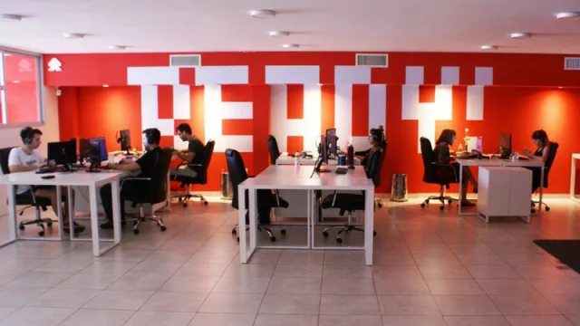En la agencia trabajan un equipo de 13 profesionales