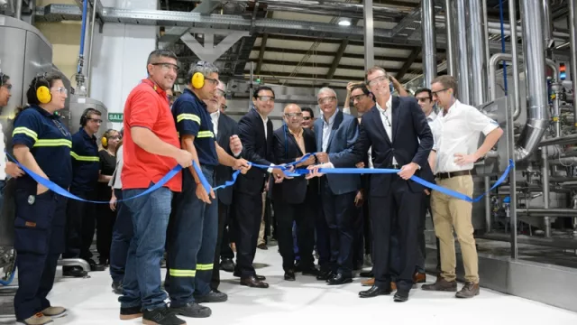 Cervecería y Maltería Quilmes inauguró llenadoras de botellas en su planta Corrientes