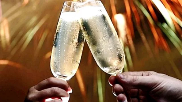 SendBox ya reúne 160 personas para despedir el año