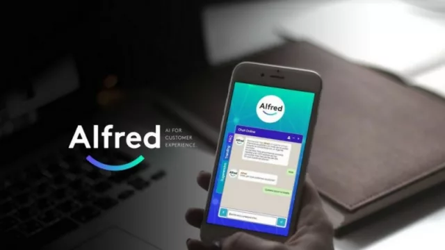 Alfred, el asistente virtual que aprende y enseña