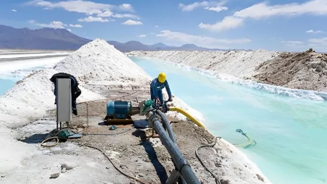 Litio: Aseguran que “no hay un freno de las inversiones" (sino que "algunas empresas están revisando costos”)