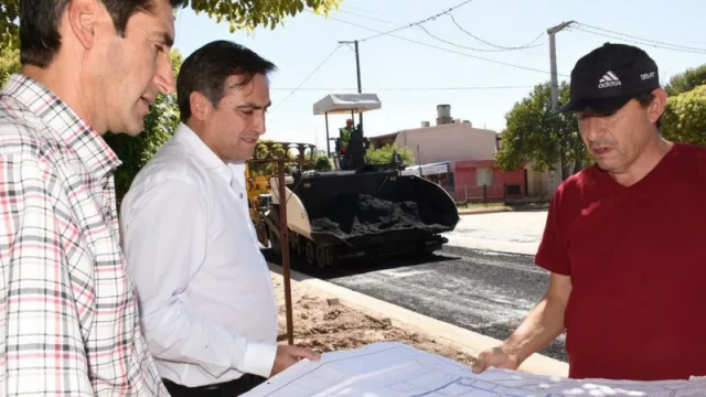 Mestre supervisó la obra en Santa Isabel III Sección