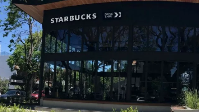 Starbucks abre su primera tienda Drive Thru en Argentina