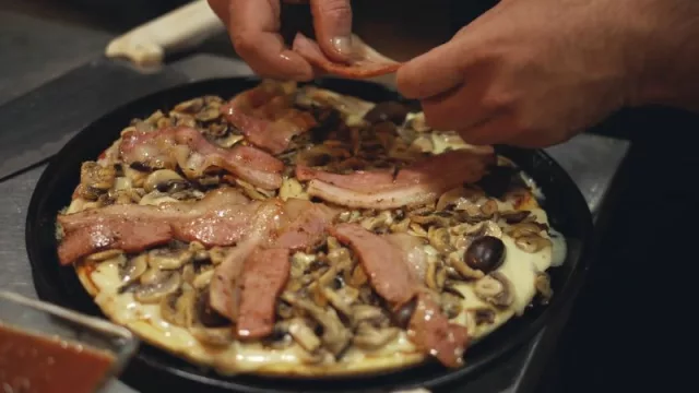 Pericles Pizza: un imperdible de Villa Cura Brochero que se anima a innovar con la materia prima