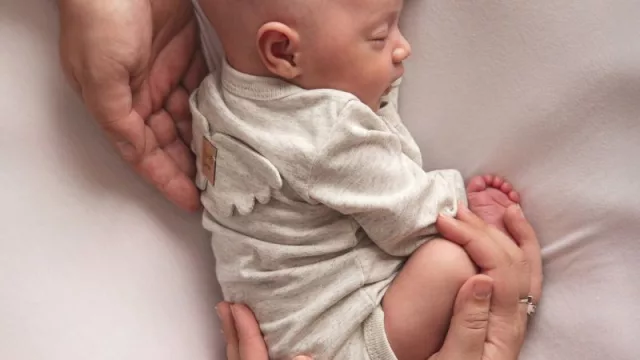 Ay! Juana, la marca de ropa vintage para bebés, hace lo que pocas: una línea para (mini) bebés prematuros