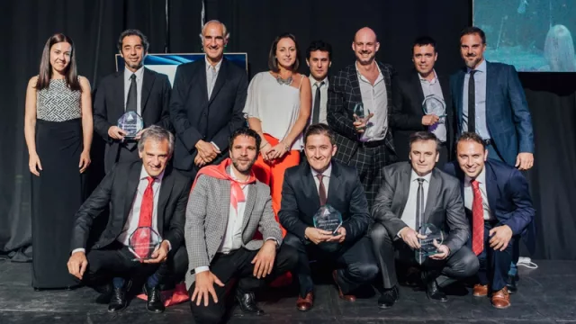 Representantes de las empresas reconocidas por Junior Achievement Córdoba.