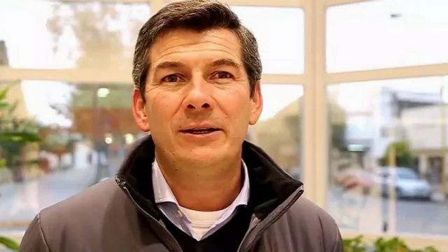 Ron se quejó por la decisión y dijo que evalúan presentaciones administrativas