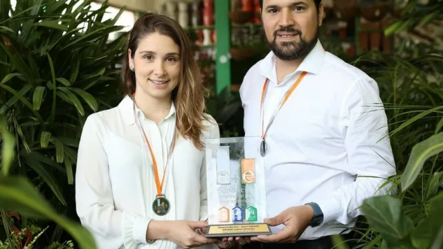 Masdar cosecha un premio por sus famosos jardines (innovación y creatividad vertical)