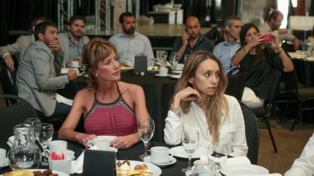 Elizabeth Lambertini, Belén Wonda.