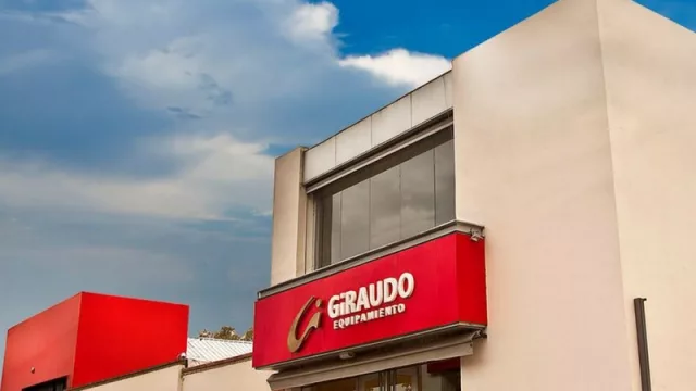 Giraudo Equipamiento prepara el sprint de fin de año: 20.000 platos y 9.000 sillas disponibles