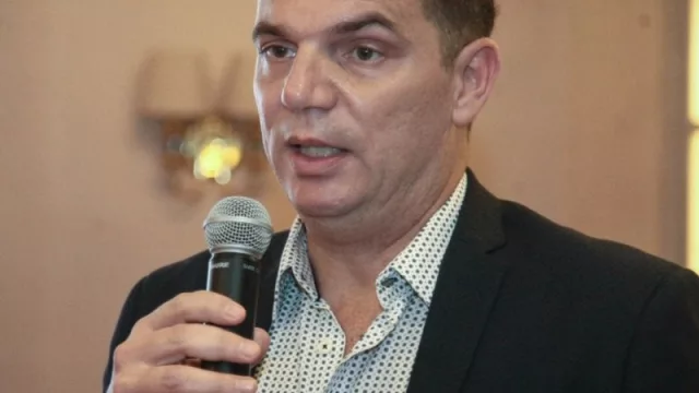 Sportcom quiere vender 400.000 pelotas de Rusia 2018 (licencias Fifa para 8 países, BR incluído)