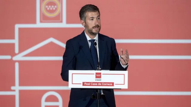 C.Madrid cree que Sánchez se equivoca al eliminar la 'Golden Visa': "Lanza un mensaje negativo a inversores"